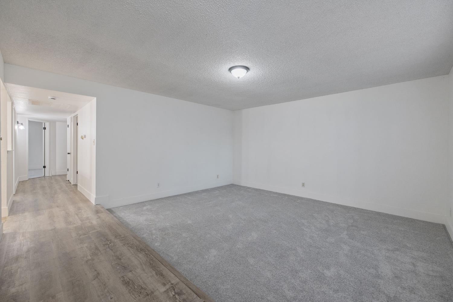 4652 W Richert Ave, Fresno, CA 93722