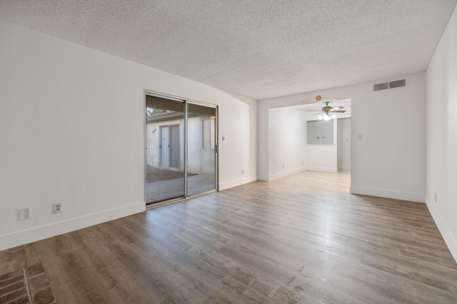 4652 W Richert Ave, Fresno, CA 93722