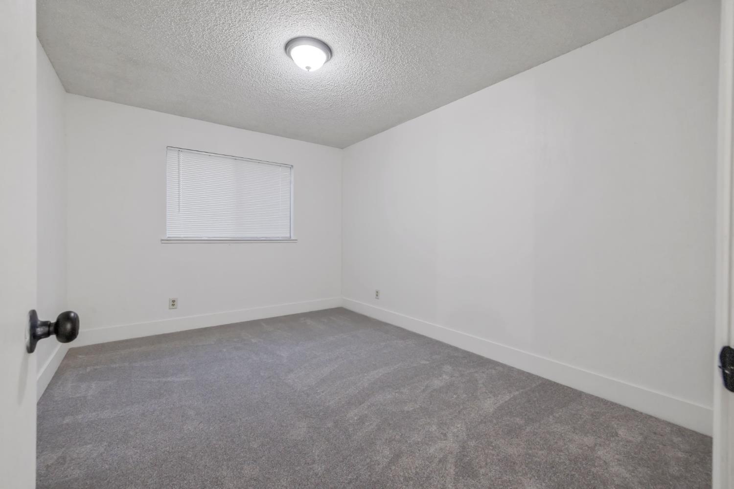 4652 W Richert Ave, Fresno, CA 93722