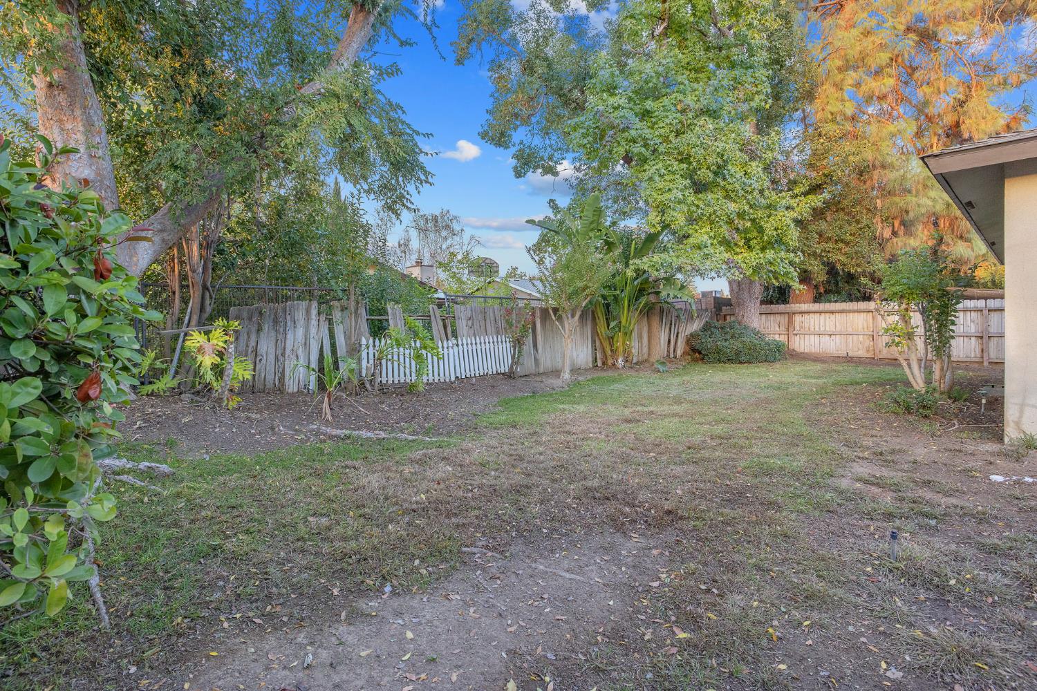 4652 W Richert Ave, Fresno, CA 93722
