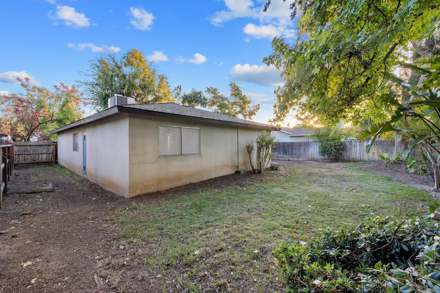 4652 W Richert Ave, Fresno, CA 93722