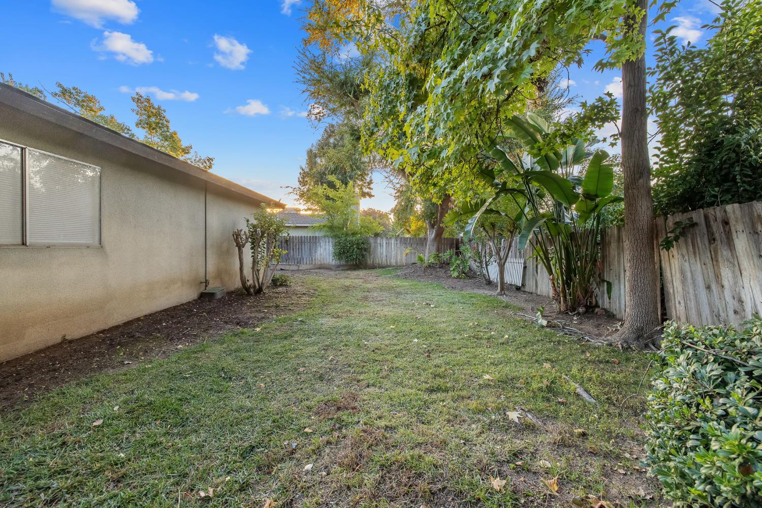 4652 W Richert Ave, Fresno, CA 93722