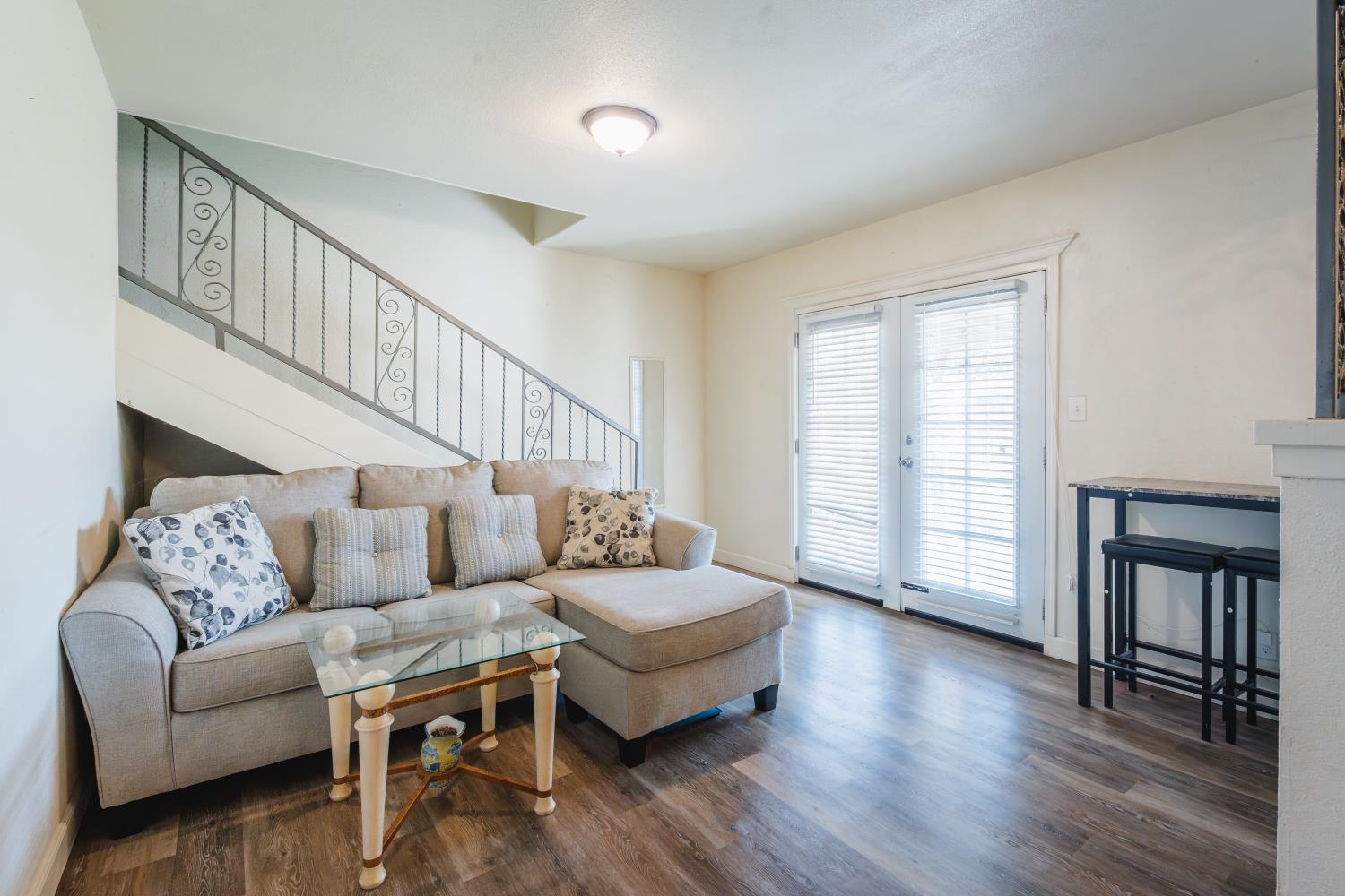 5038 E Weathermaker, Fresno, CA 93727