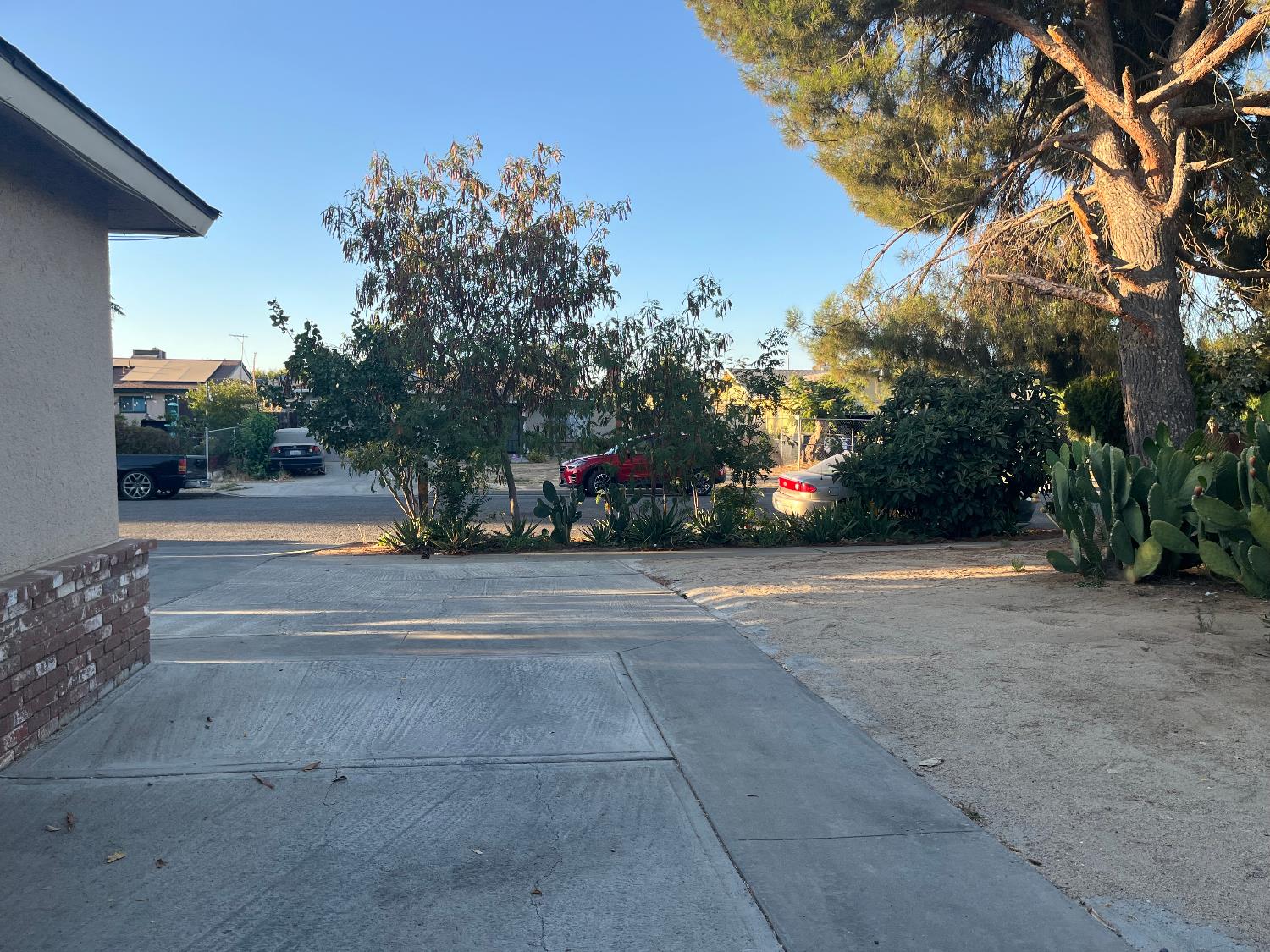 800 Wessmith Way, Madera, CA 93638