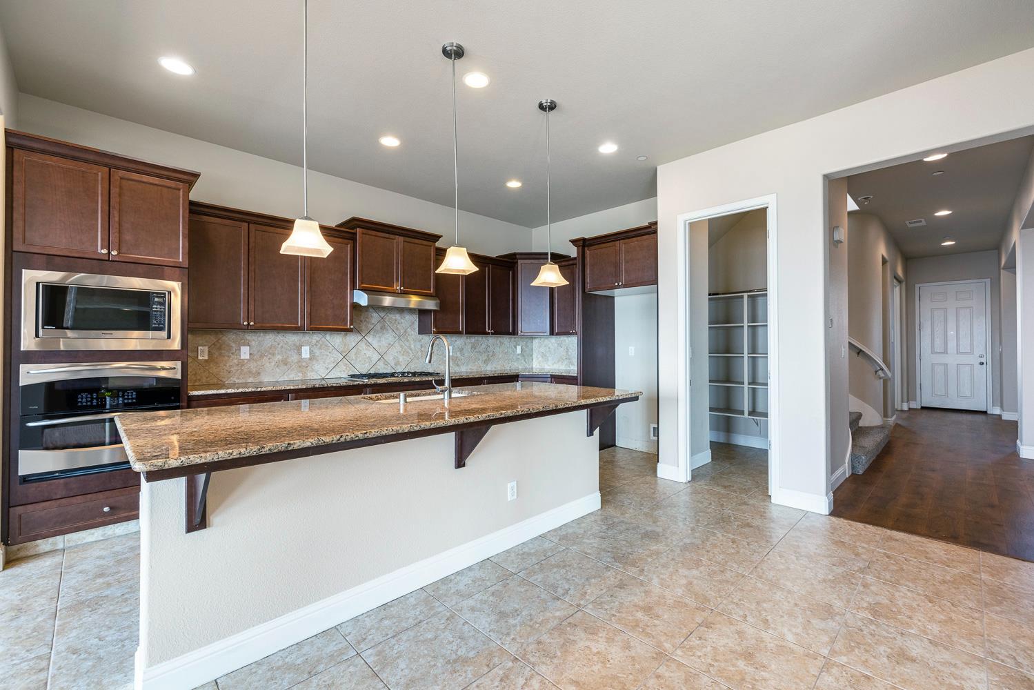 18978 Via Bellagio, Friant, CA 93626