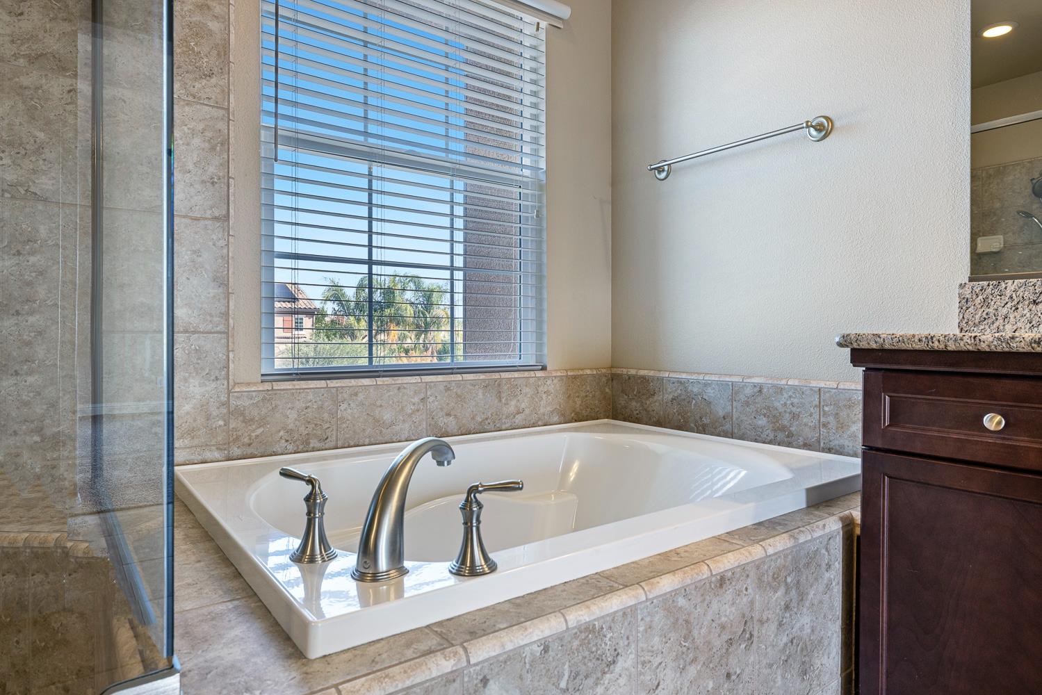 18978 Via Bellagio, Friant, CA 93626