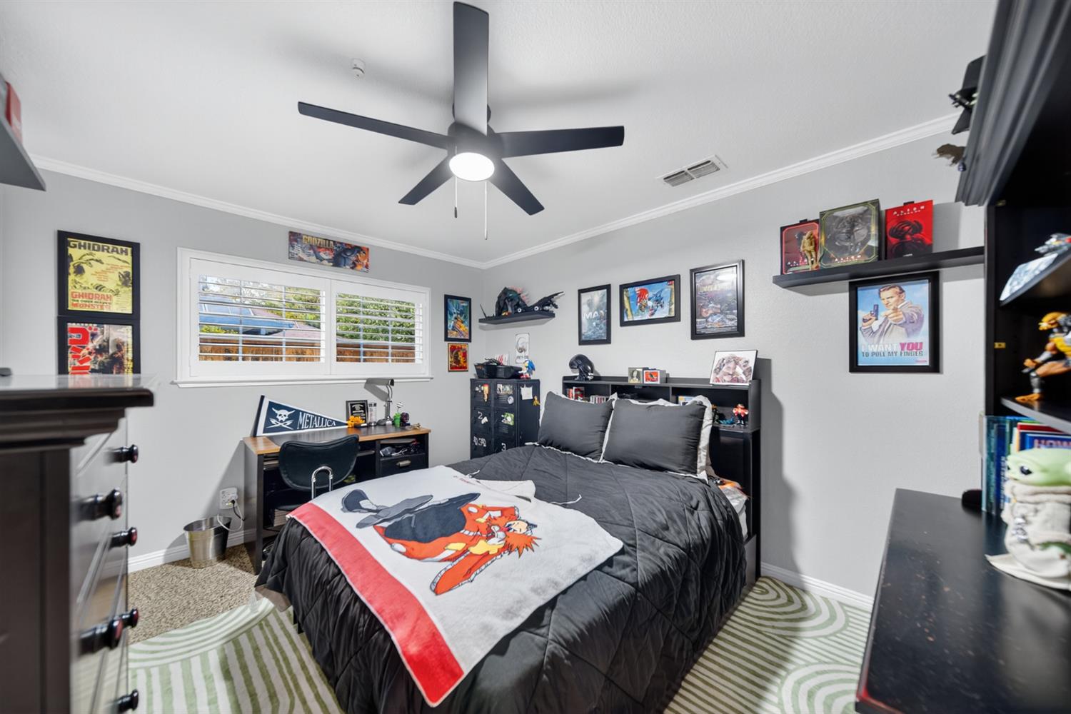 101 Mainberry Dr, Madera, CA 93637