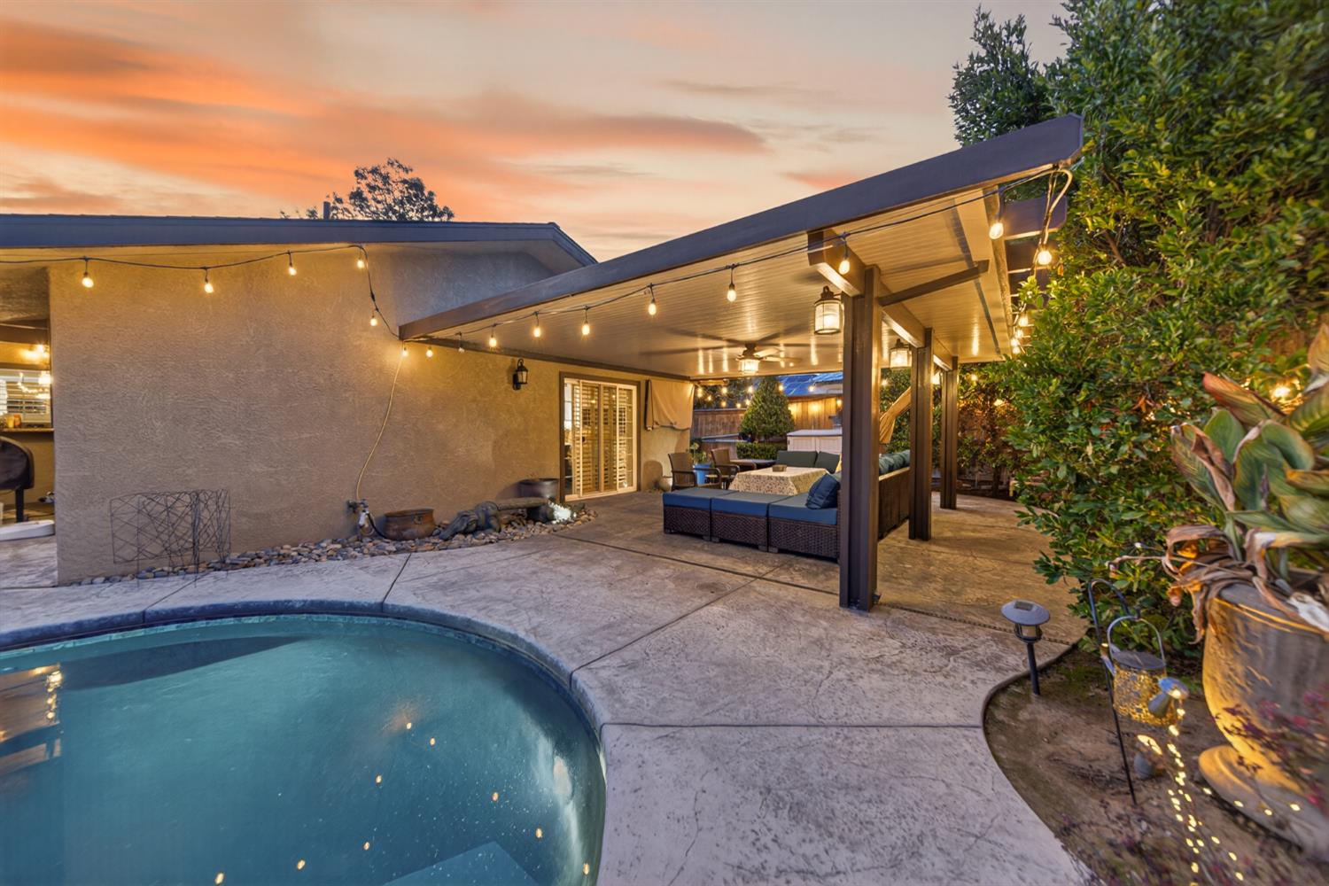 101 Mainberry Dr, Madera, CA 93637