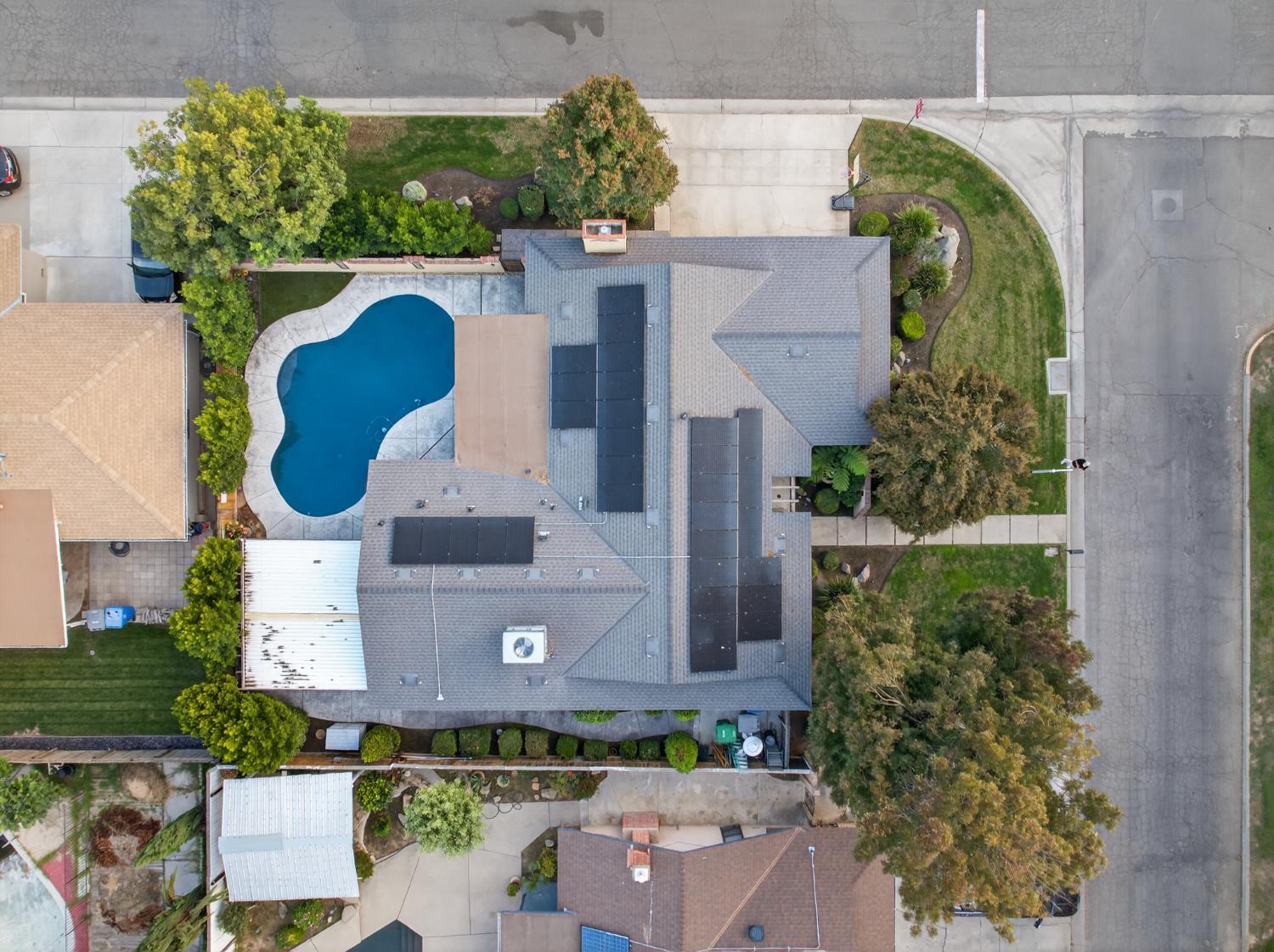 101 Mainberry Dr, Madera, CA 93637