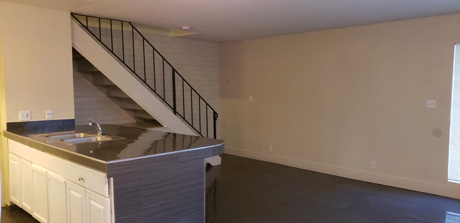 2603 W Fairmont Ave #101, Fresno, CA 93705