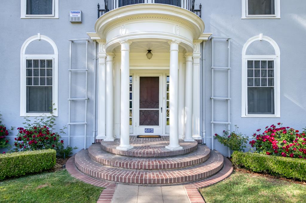 605 E Home Ave, Fresno, CA 93728