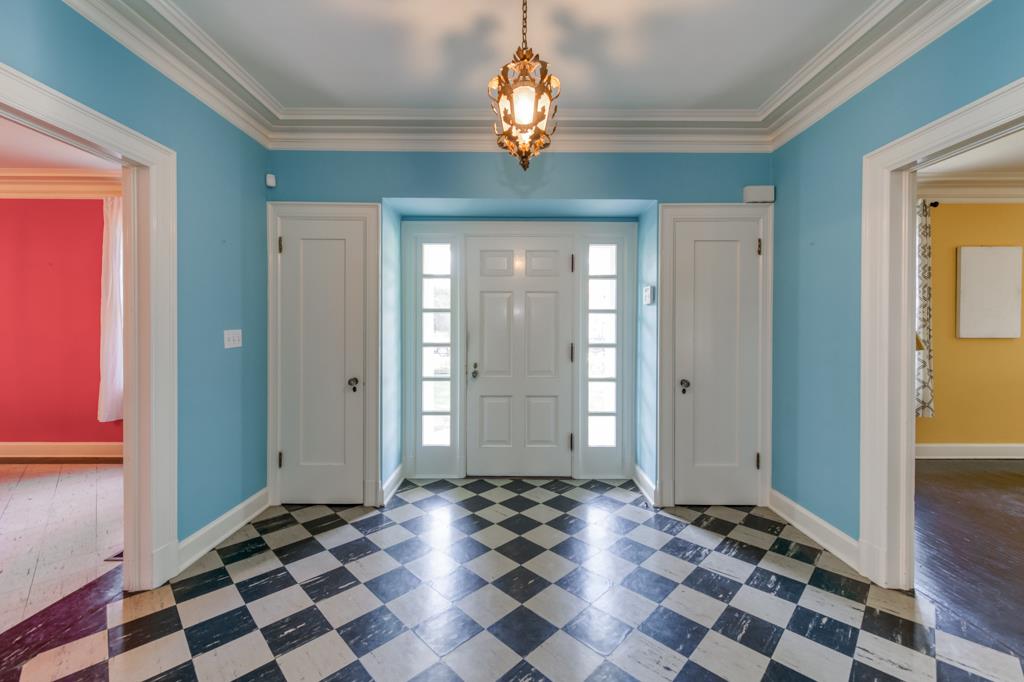 605 E Home Ave, Fresno, CA 93728