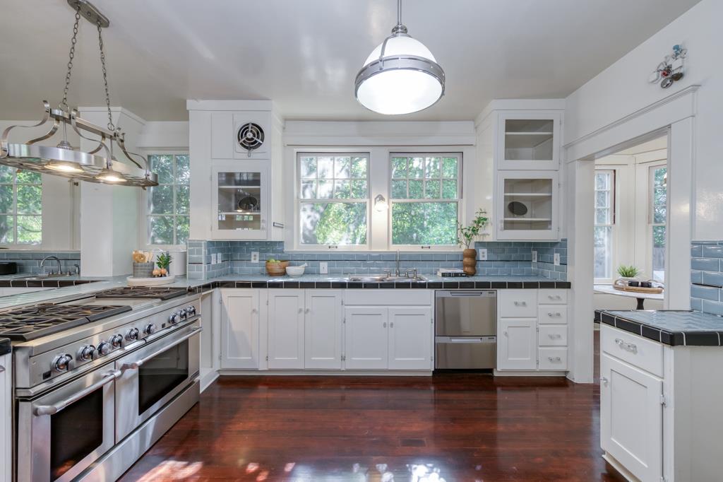 605 E Home Ave, Fresno, CA 93728