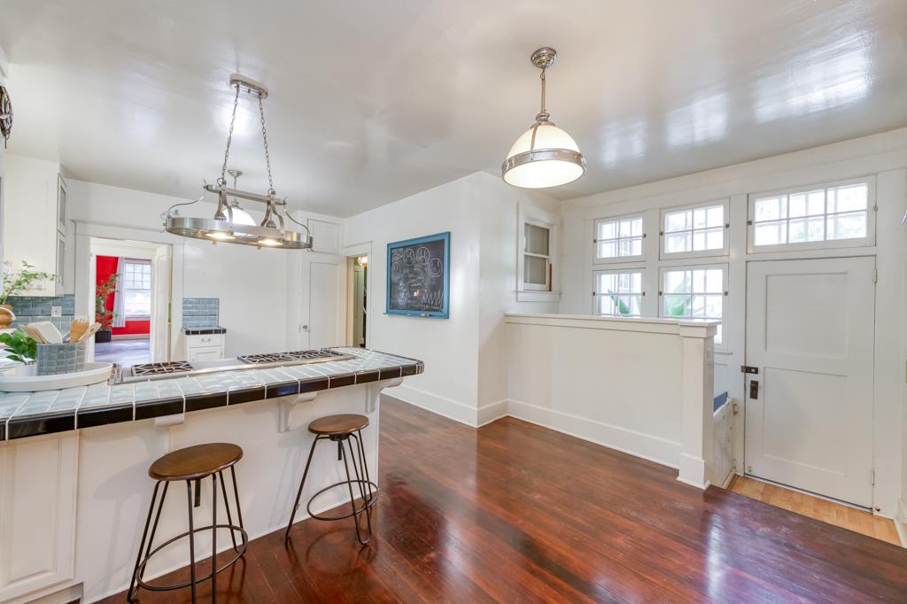 605 E Home Ave, Fresno, CA 93728