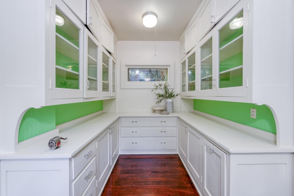 605 E Home Ave, Fresno, CA 93728