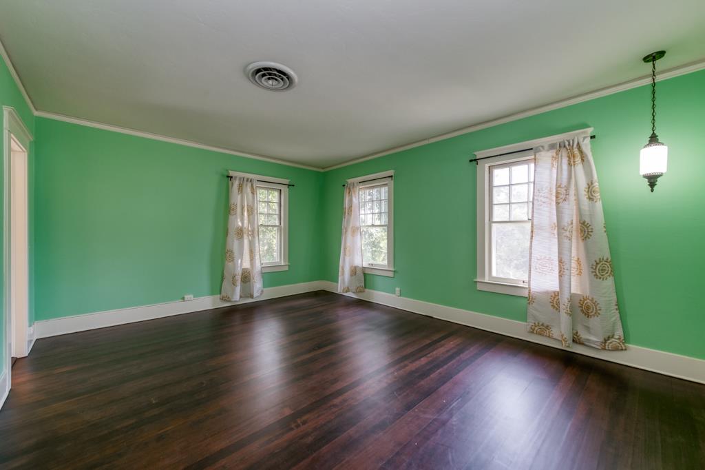 605 E Home Ave, Fresno, CA 93728