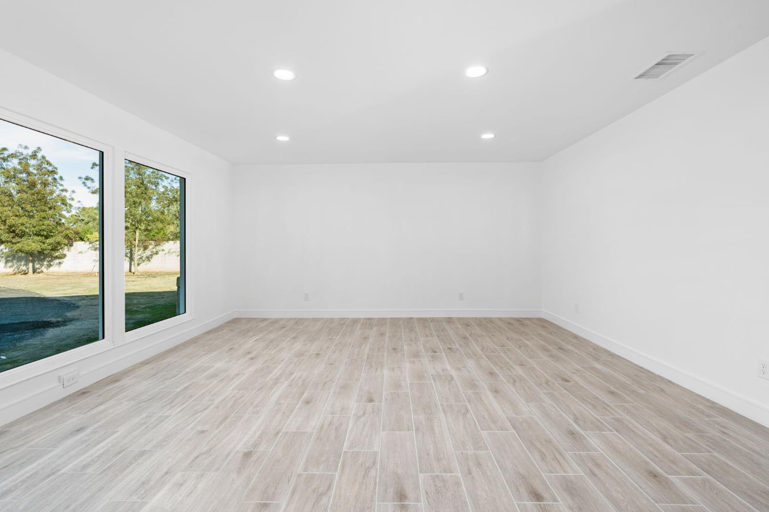 5454 E Butler Ave, Fresno, CA 93727