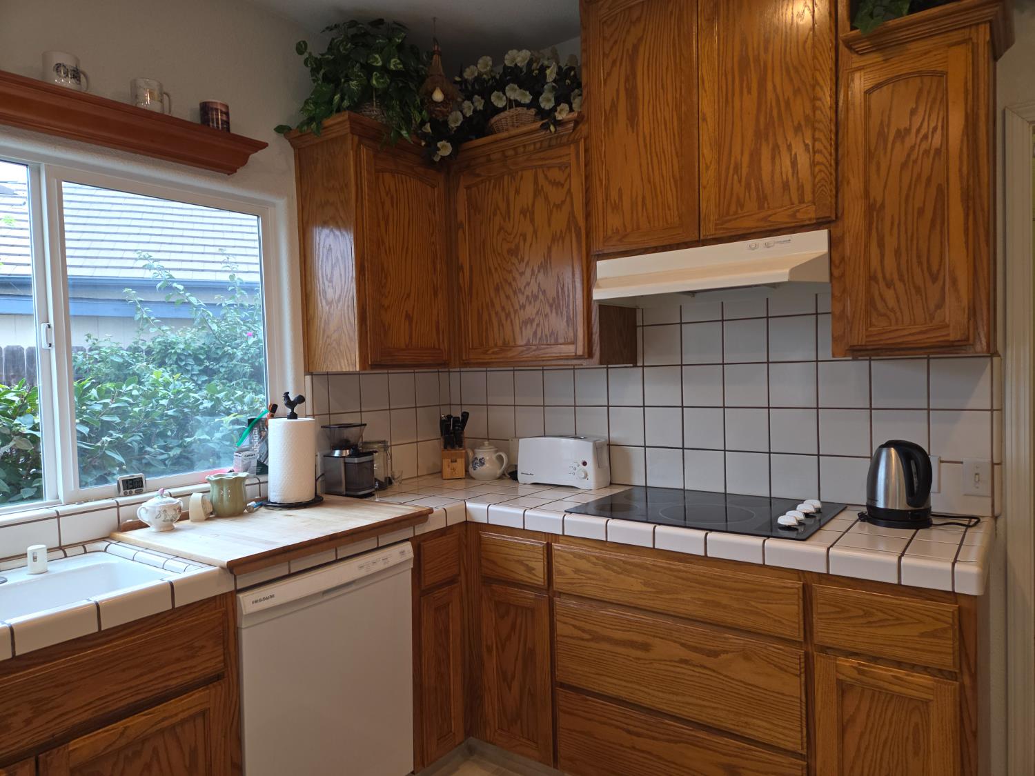 2300 Sierra St #103, Kingsburg, CA 93631