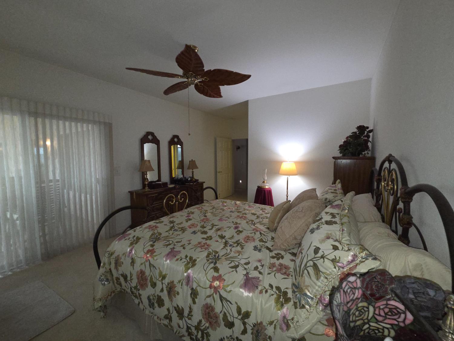 2300 Sierra St #103, Kingsburg, CA 93631