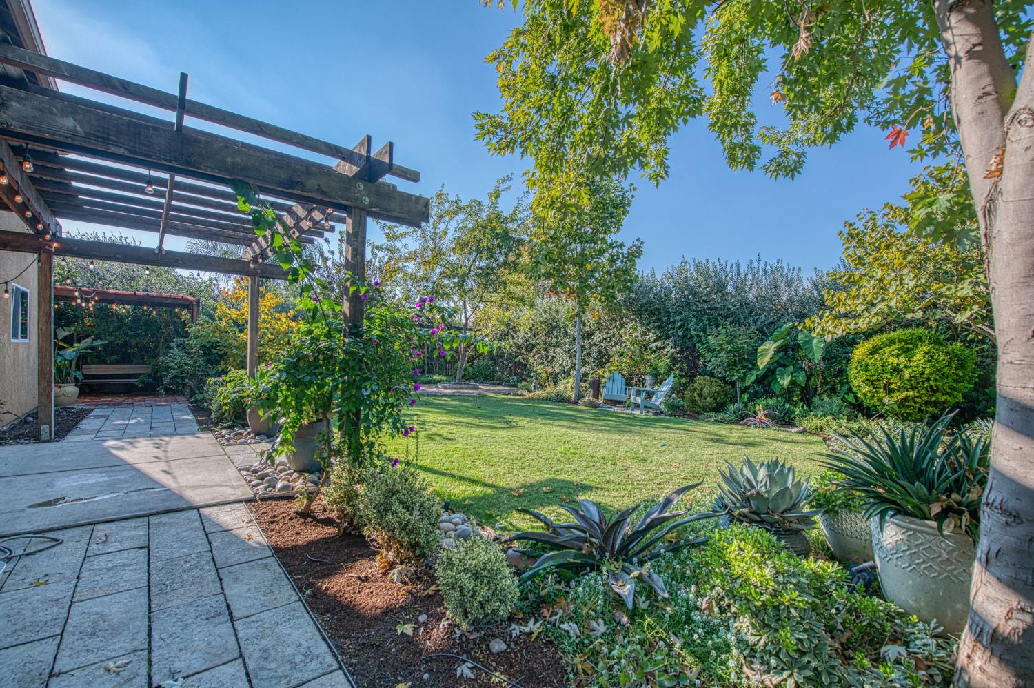 5855 E Platt Ave, Fresno, CA 93727