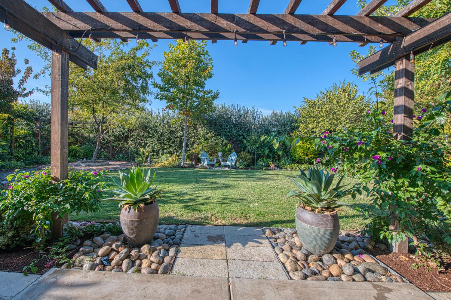 5855 E Platt Ave, Fresno, CA 93727