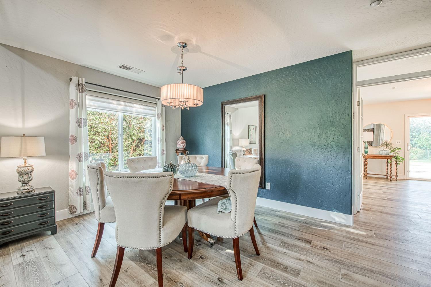 5855 E Platt Ave, Fresno, CA 93727