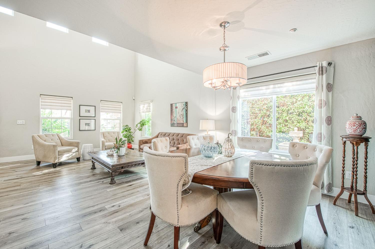 5855 E Platt Ave, Fresno, CA 93727