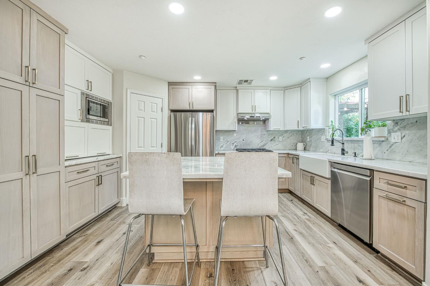 5855 E Platt Ave, Fresno, CA 93727