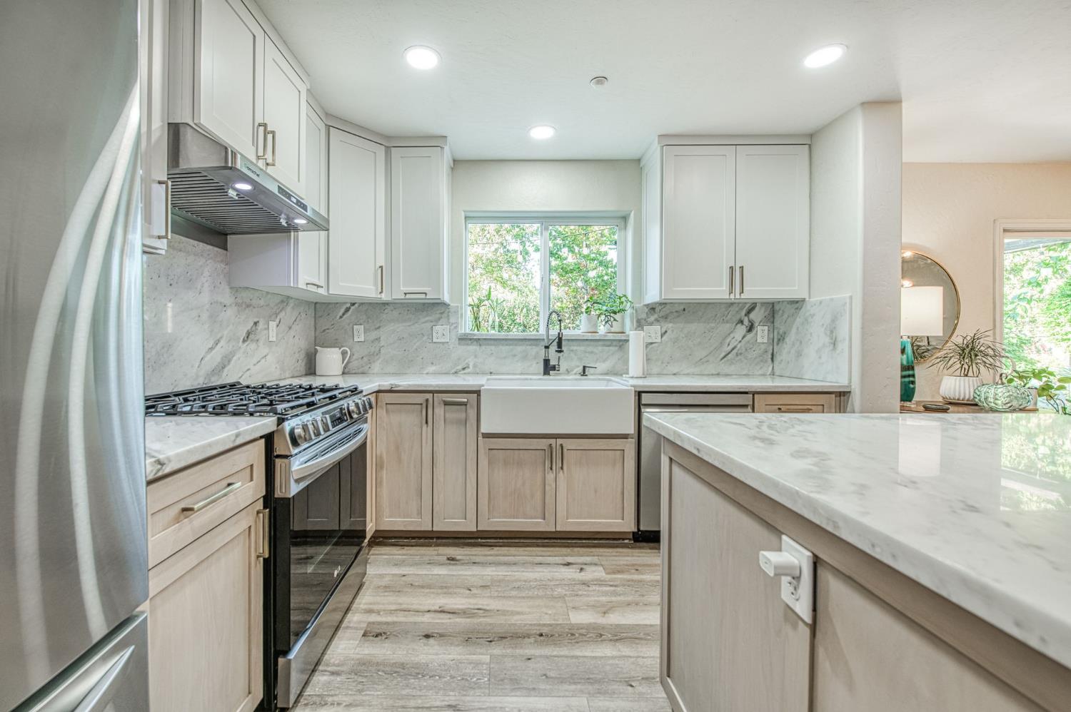 5855 E Platt Ave, Fresno, CA 93727