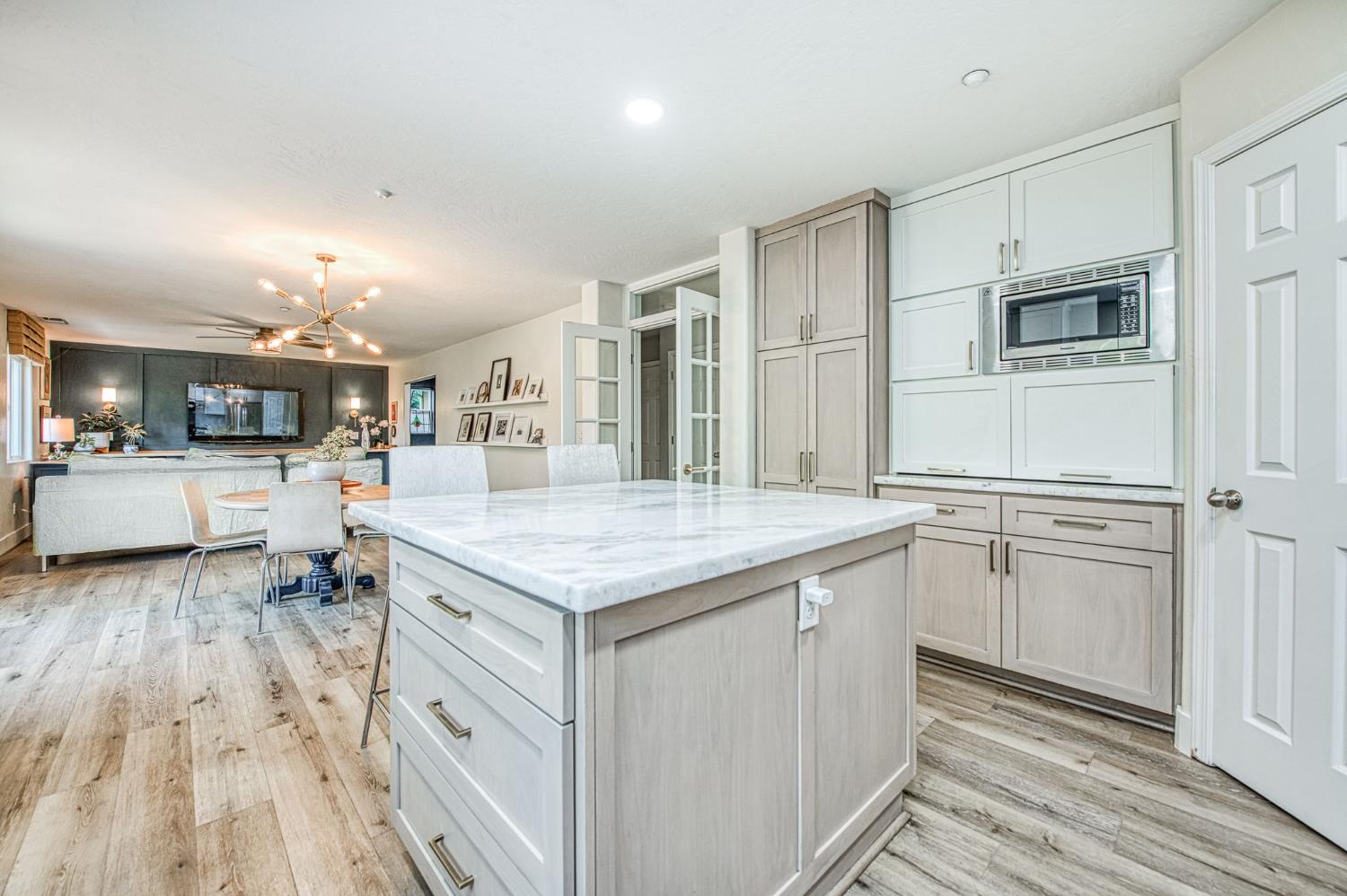 5855 E Platt Ave, Fresno, CA 93727