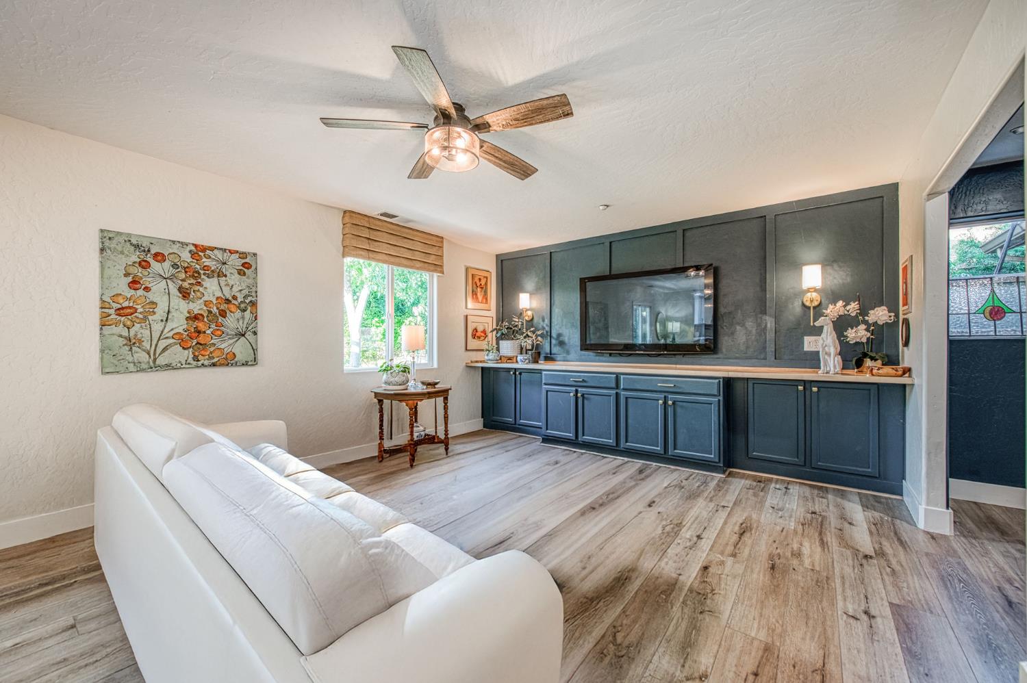 5855 E Platt Ave, Fresno, CA 93727