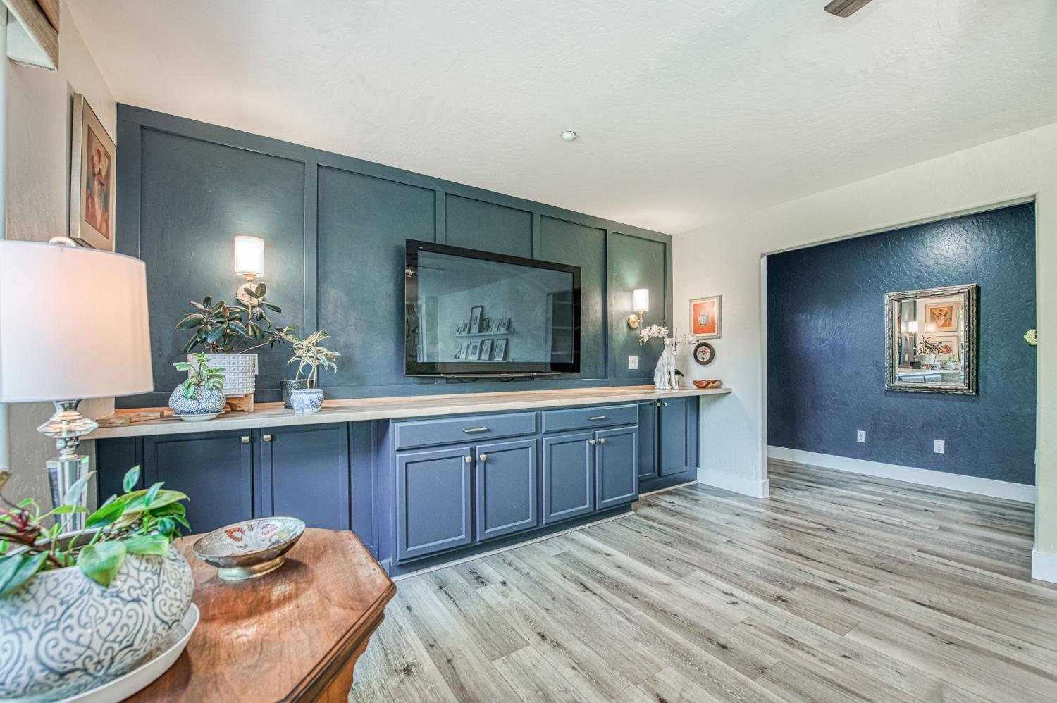 5855 E Platt Ave, Fresno, CA 93727