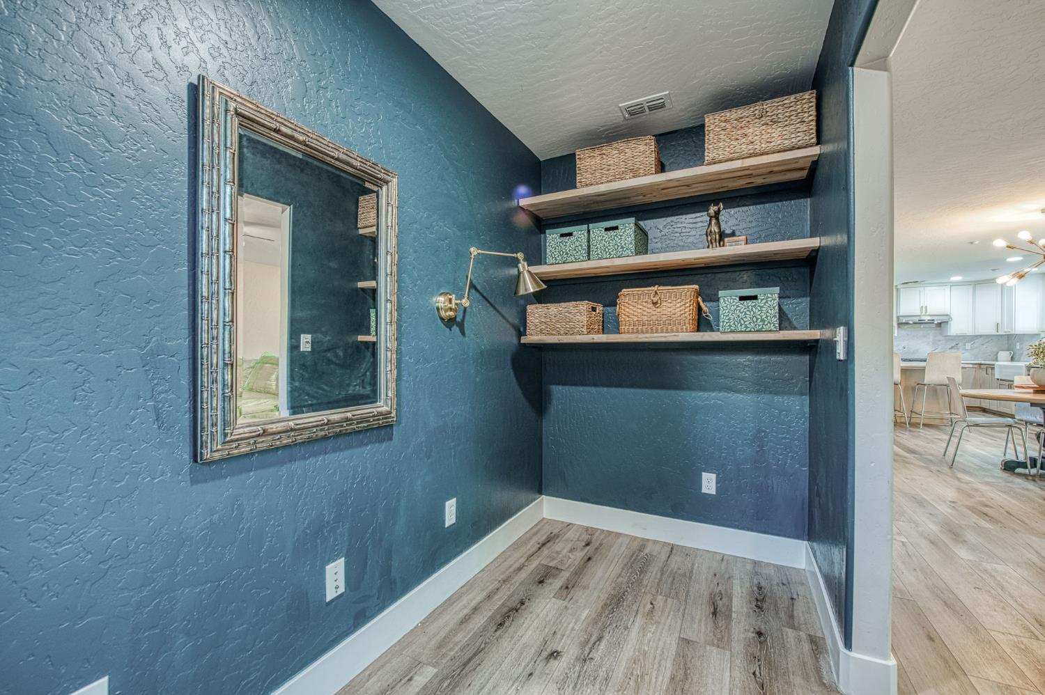 5855 E Platt Ave, Fresno, CA 93727