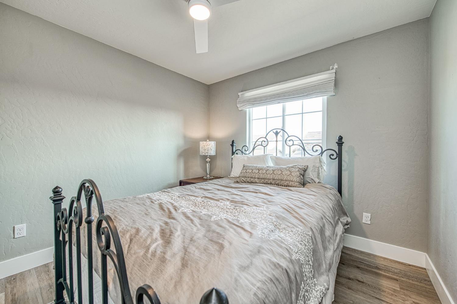 5855 E Platt Ave, Fresno, CA 93727