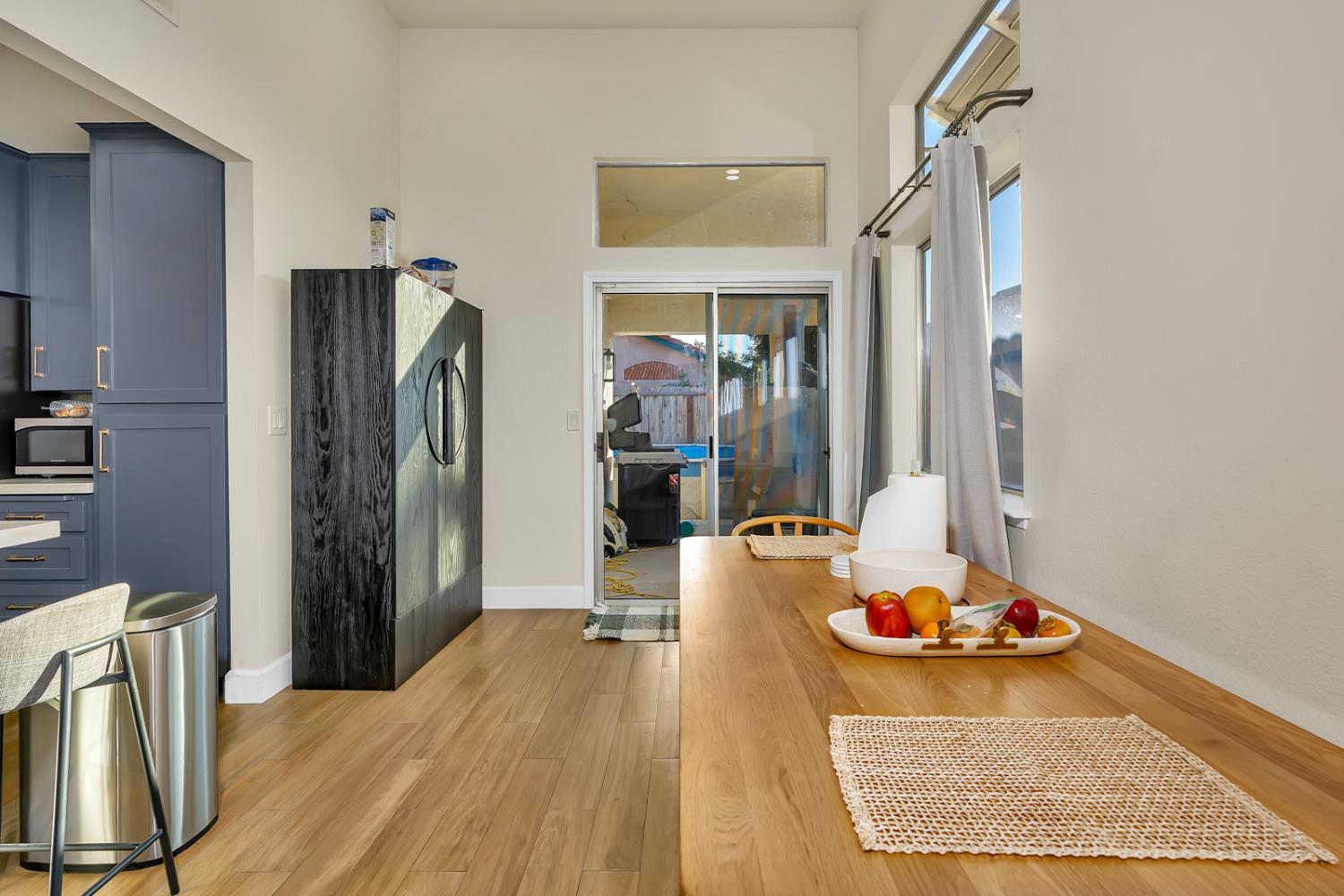 4239 W Cambridge Ave, Fresno, CA 93722