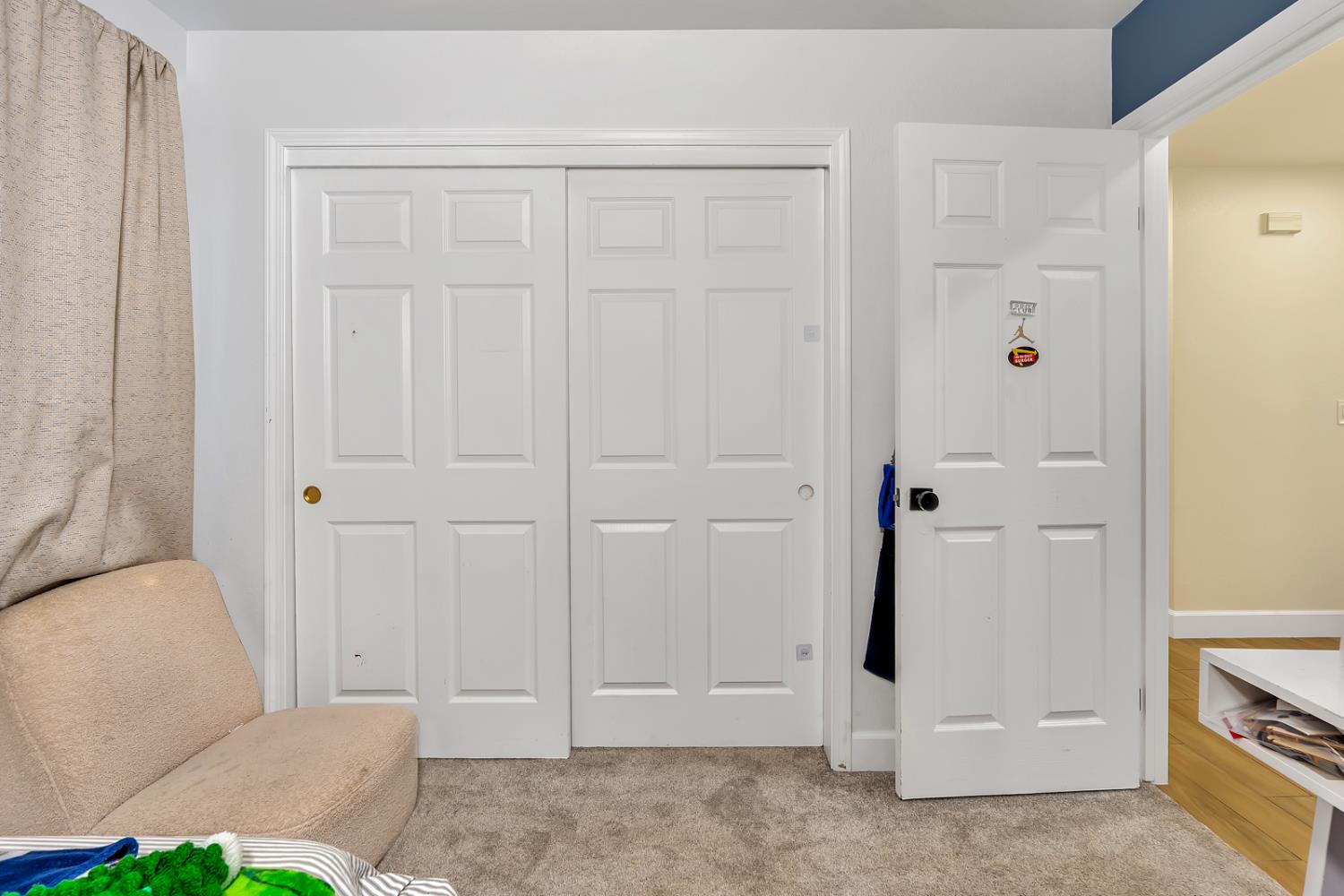 4239 W Cambridge Ave, Fresno, CA 93722