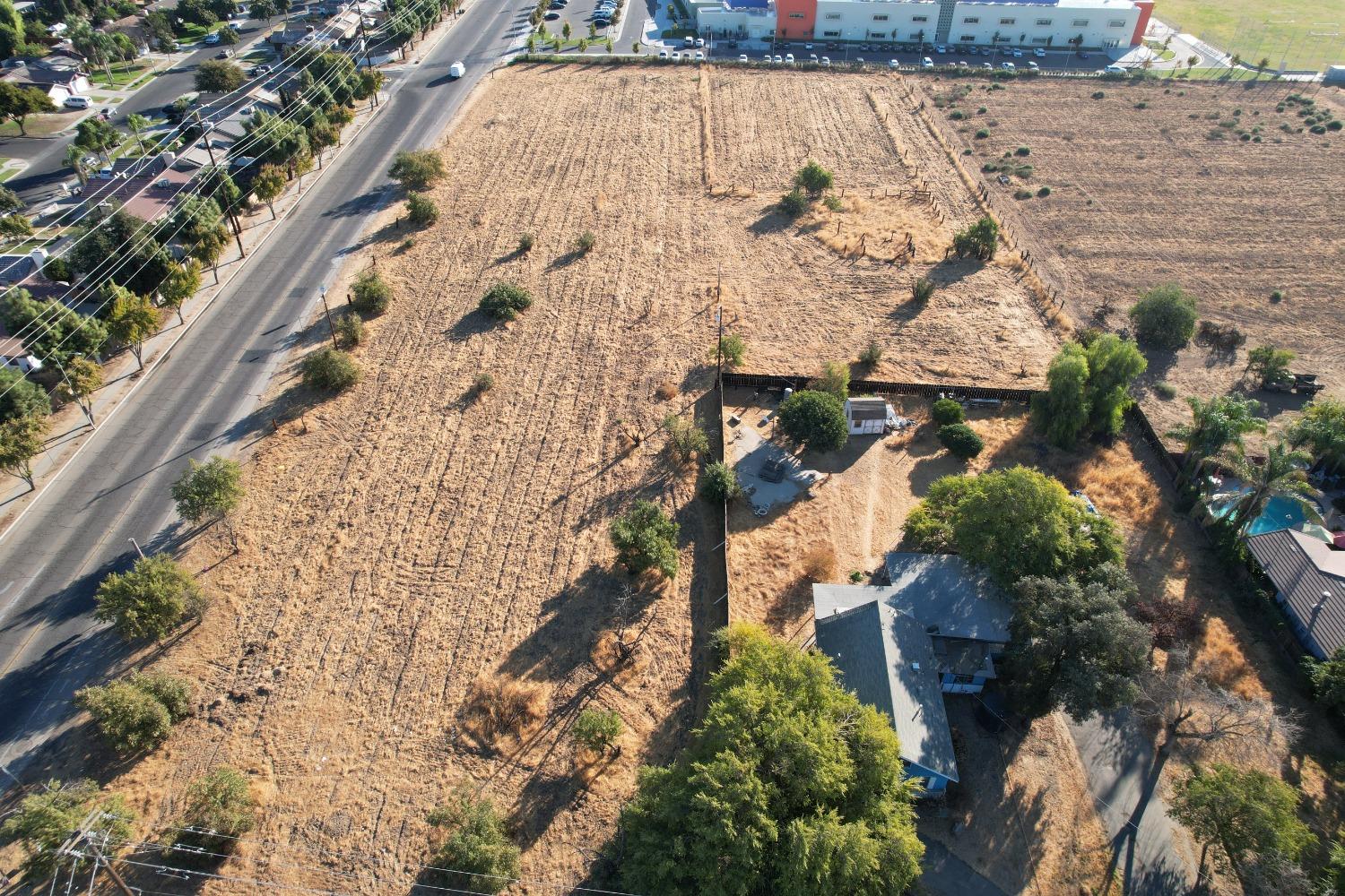 0 0 SEC- Willow & Church Ave, Fresno, CA 93725