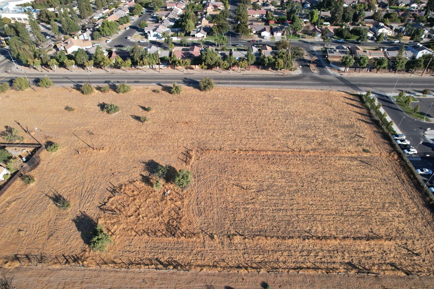 0 0 SEC- Willow & Church Ave, Fresno, CA 93725