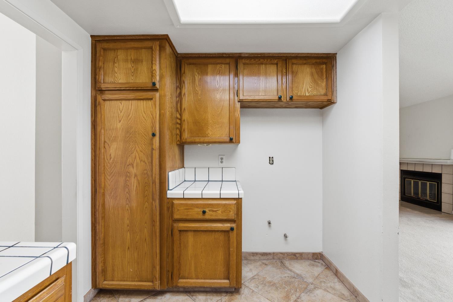 3282 W Spruce Ave, Fresno, CA 93711