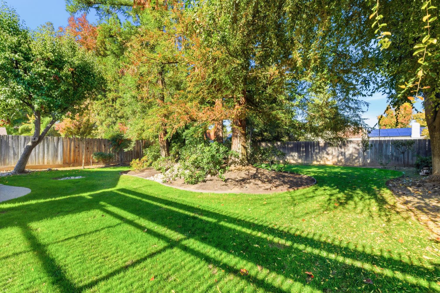 3282 W Spruce Ave, Fresno, CA 93711