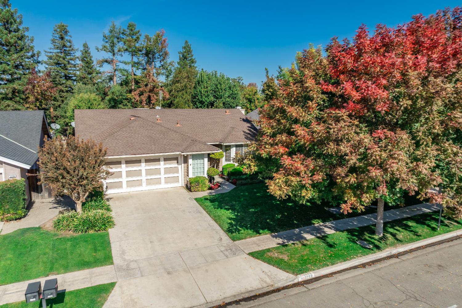 3282 W Spruce Ave, Fresno, CA 93711