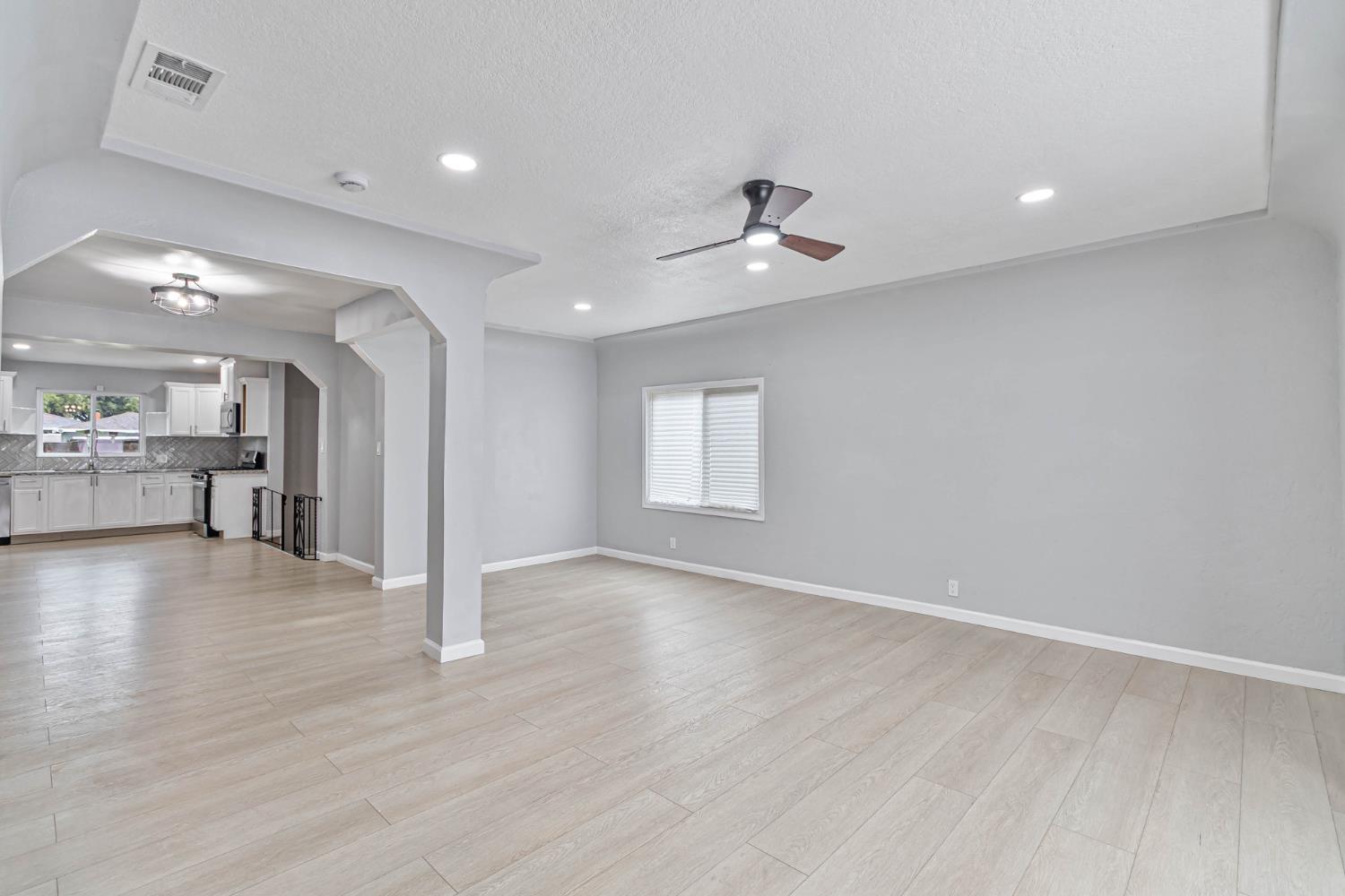 934 W Terrace Ave, Fresno, CA 93705