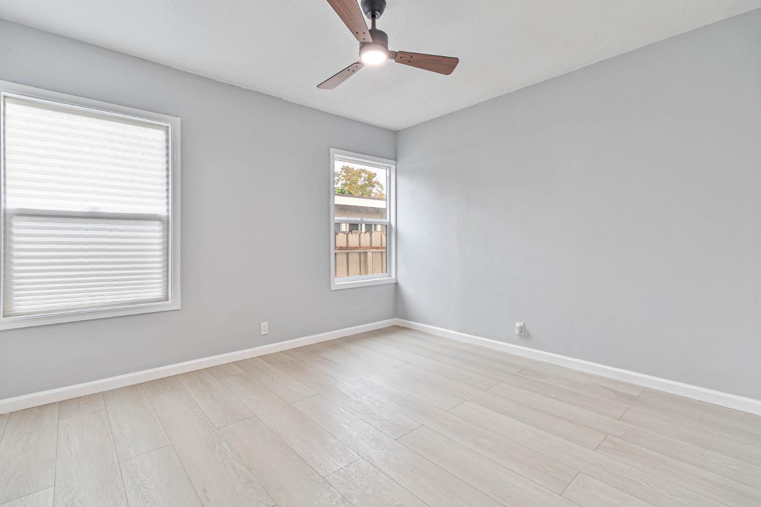 934 W Terrace Ave, Fresno, CA 93705