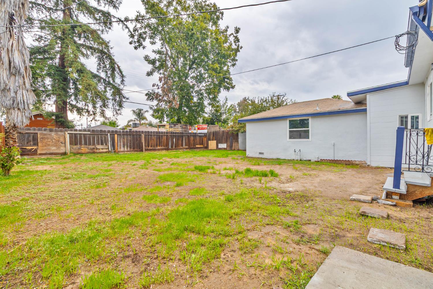 934 W Terrace Ave, Fresno, CA 93705