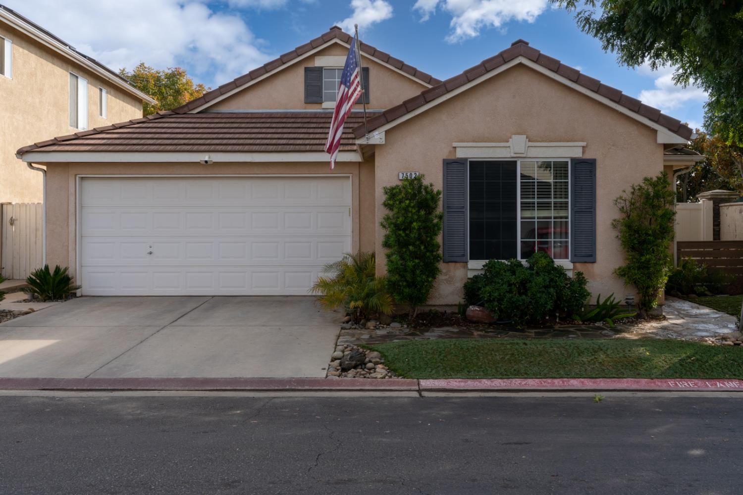 7502 N Trellis Cir, Fresno, CA 93720