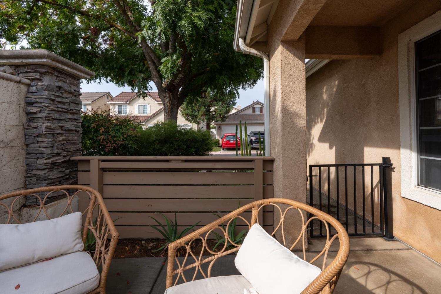 7502 N Trellis Cir, Fresno, CA 93720