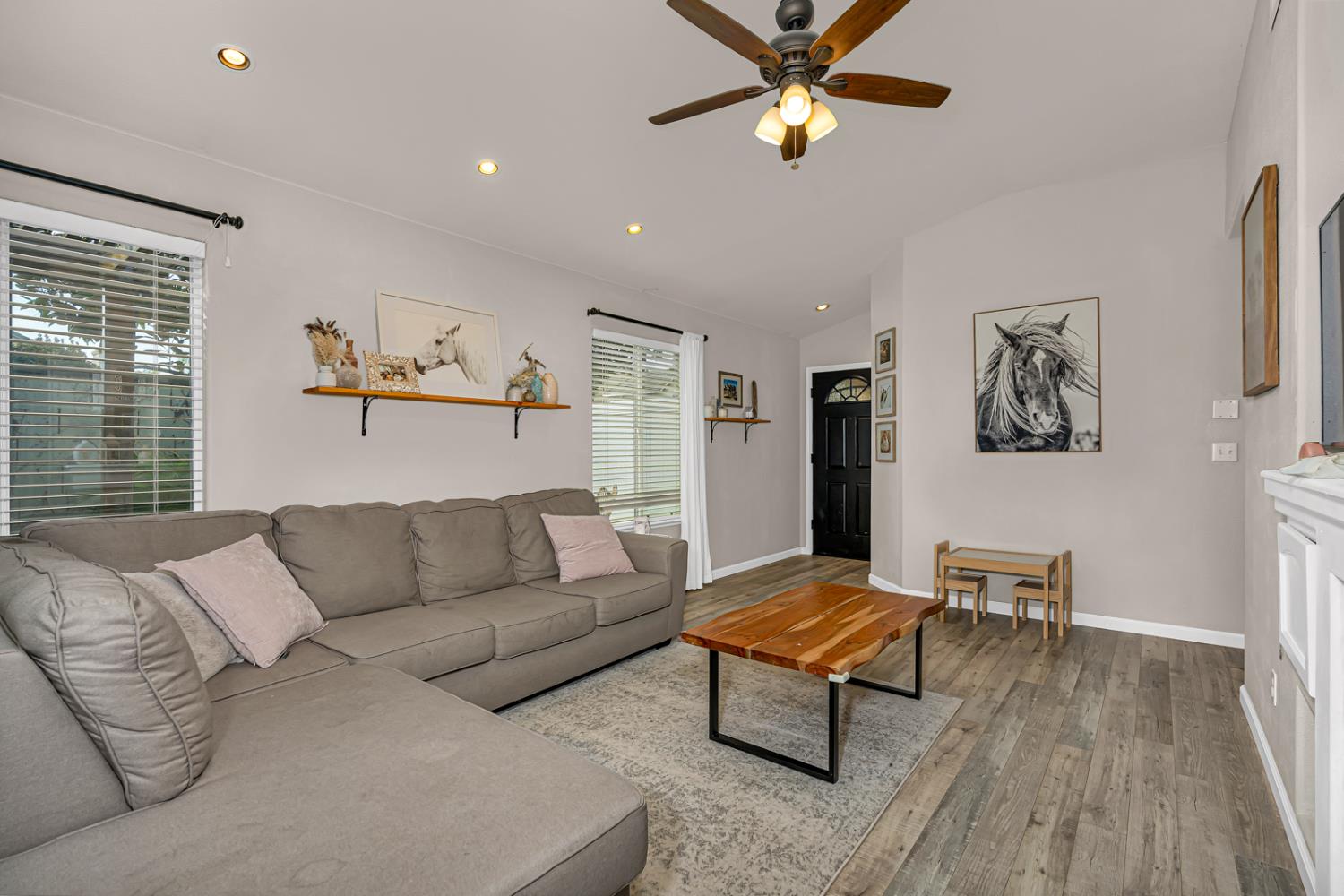 7502 N Trellis Cir, Fresno, CA 93720