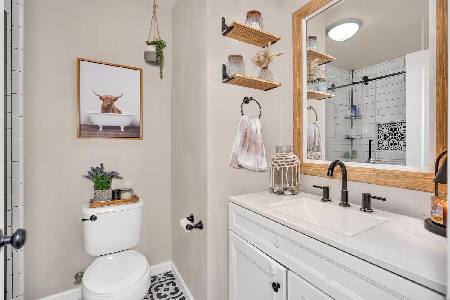 7502 N Trellis Cir, Fresno, CA 93720