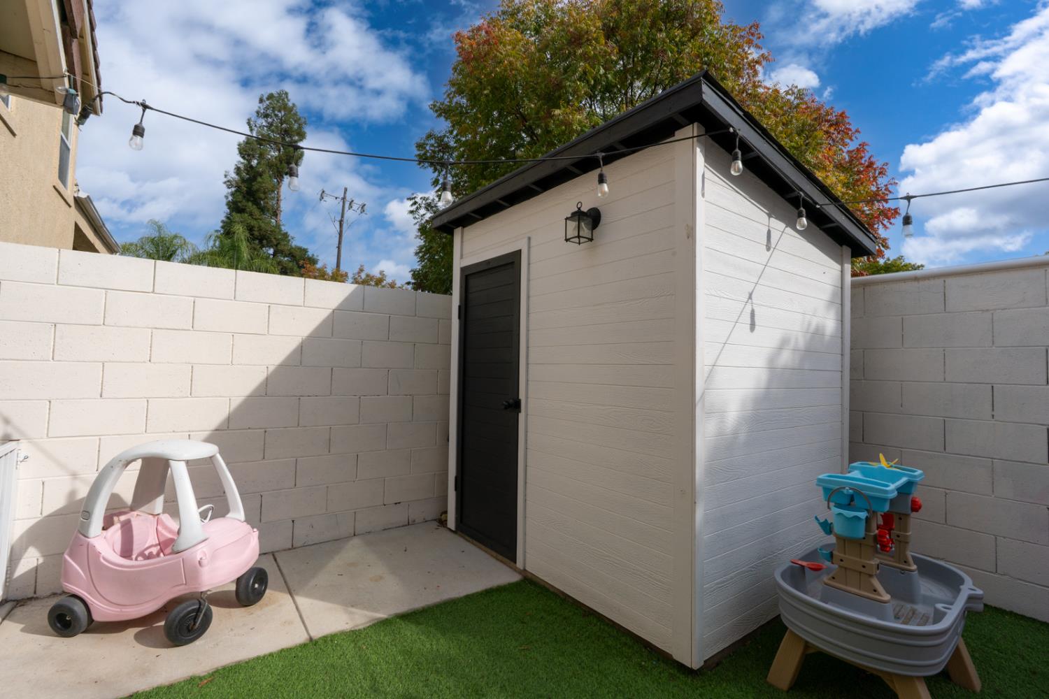 7502 N Trellis Cir, Fresno, CA 93720