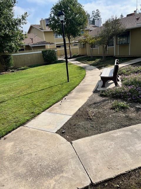 4885 N Backer Ave #125, Fresno, CA 93726